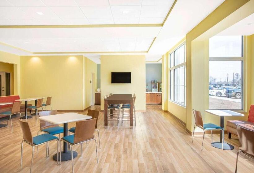 호텔 Days Inn & Suites By Wyndham Kearney Ne