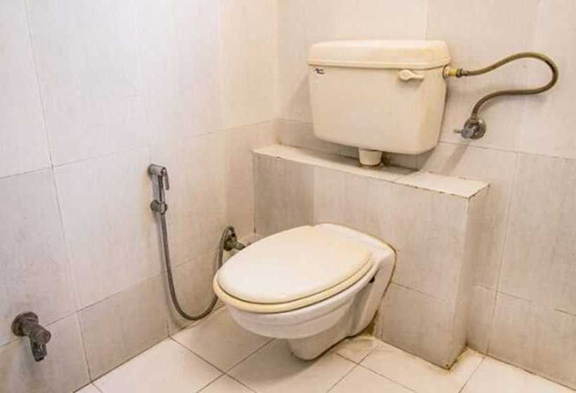 Отель Fab Kumar