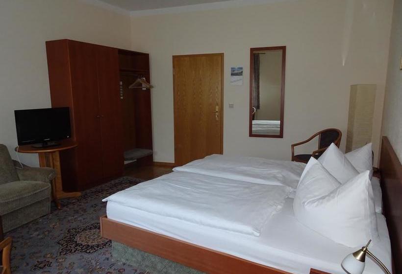 ホテル & Gasthof Zum Löwen