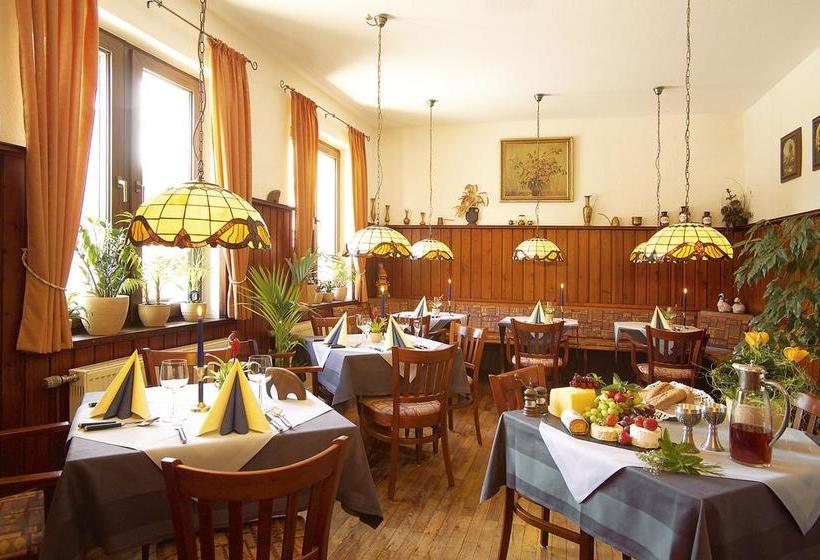 ホテル & Gasthof Zum Löwen