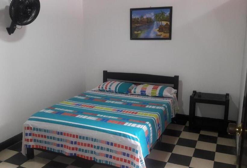 هتل Hospedaje Santa Bárbara