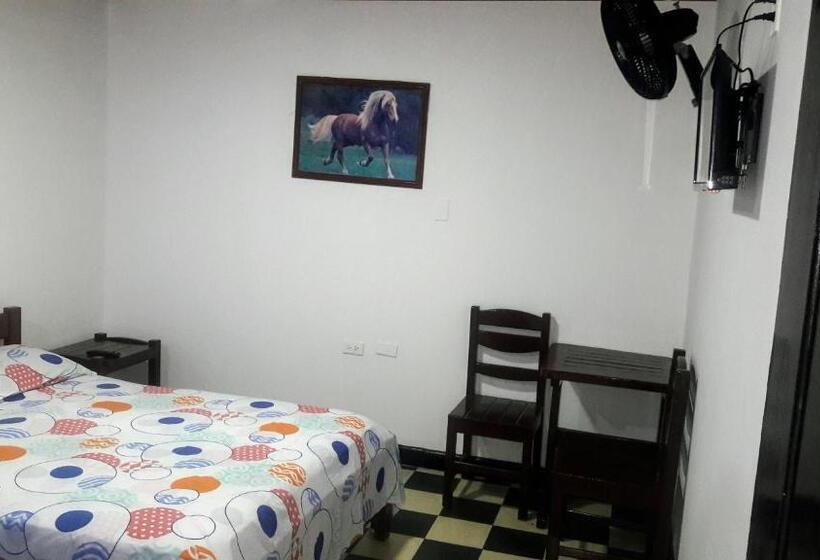 هتل Hospedaje Santa Bárbara