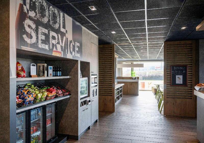 ホテル Ibis Budget Oostende Airport