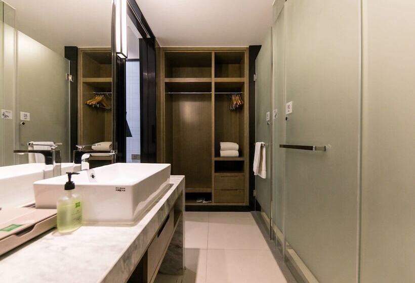 호텔 Ibis Styles Shanghai Hongqiao Airport