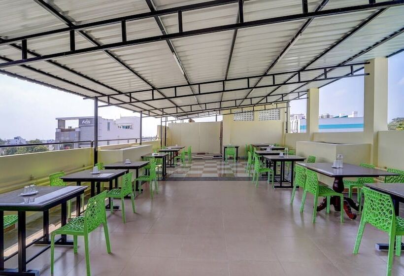 Itsy Hotels Prakasam Residency