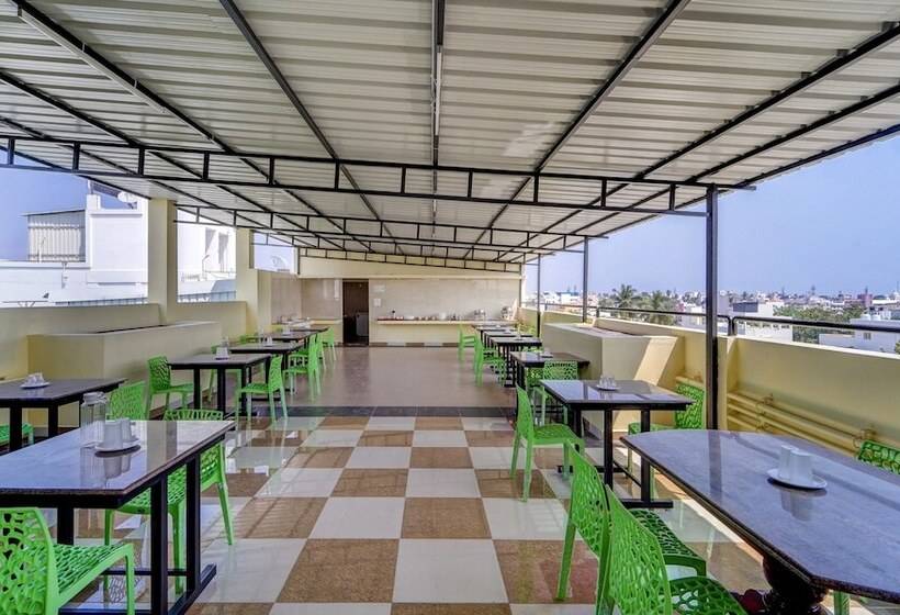 Itsy Hotels Prakasam Residency