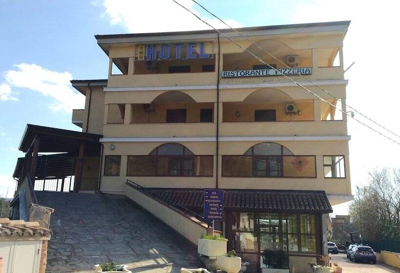 فندق La Falconara