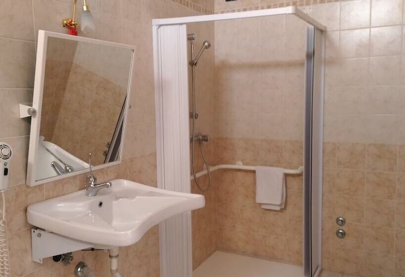 فندق La Falconara