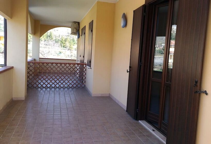 فندق La Falconara