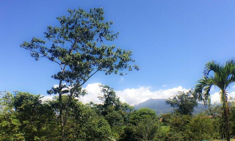 فندق Mi Linda Tierra