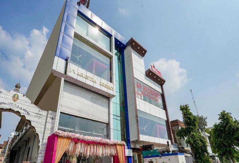 Hotel Oyo 10916 Aashirwad Residency