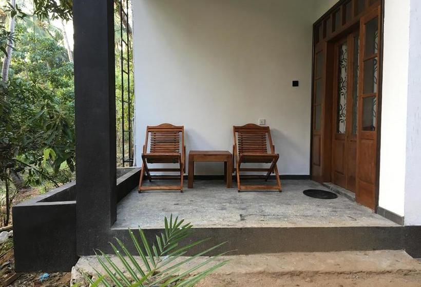 Hotel Peacock Riverside