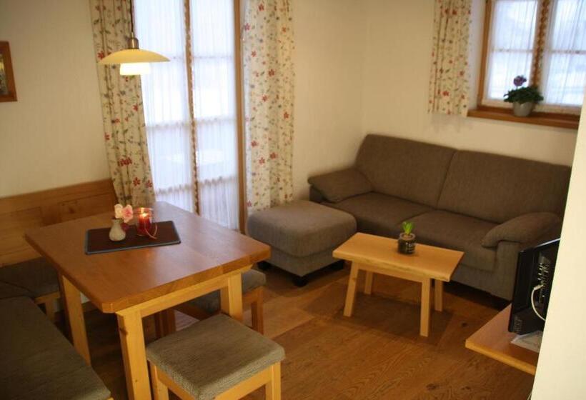 ホテル Pension Schusterpeter