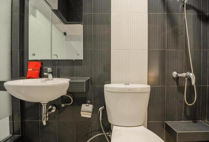 酒店 Reddoorz Plus Near Soekarno Hatta Airport 2