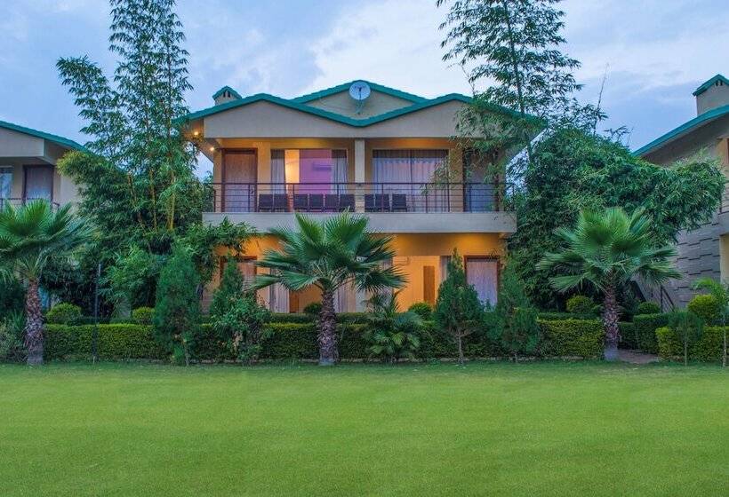 Отель Winsome Resort & Spa