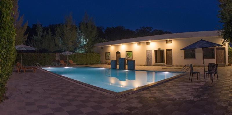 Отель Winsome Resort & Spa