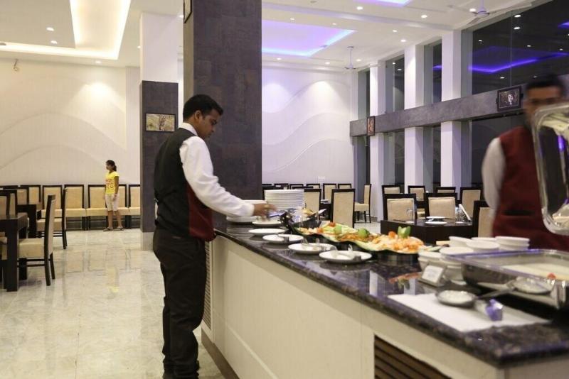 Отель Winsome Resort & Spa