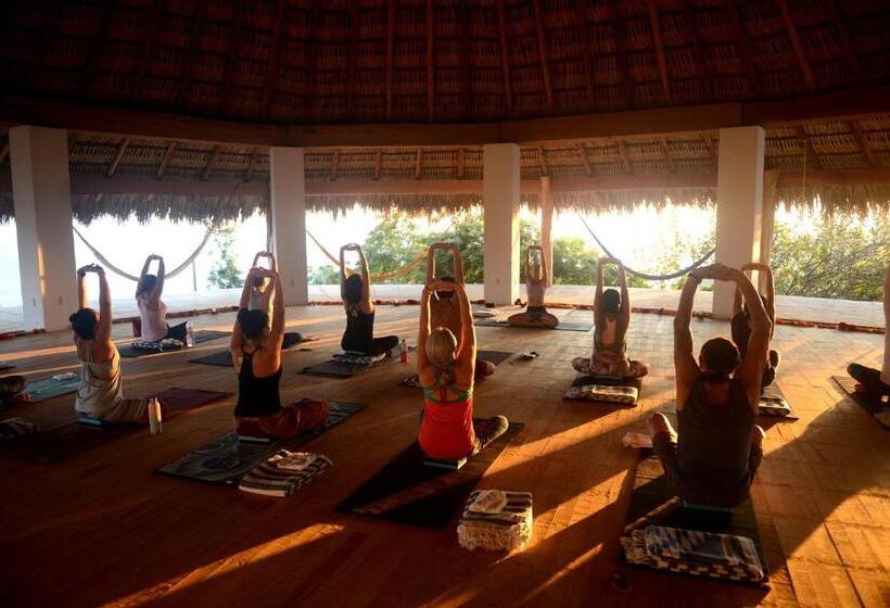 فندق Zazil Retreat