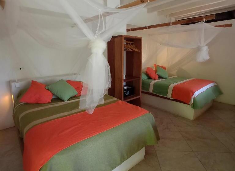 فندق Zazil Retreat