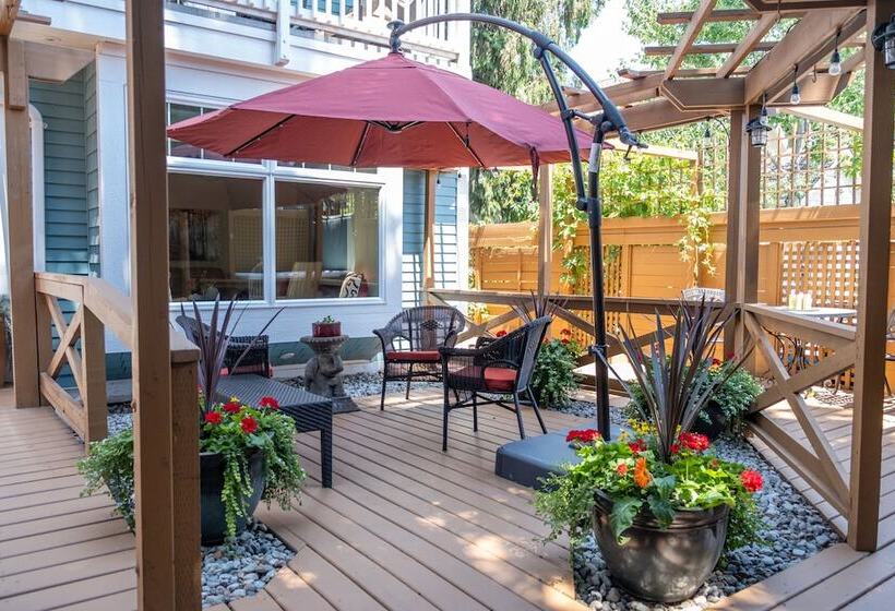 Kelowna Bed And Breakfast