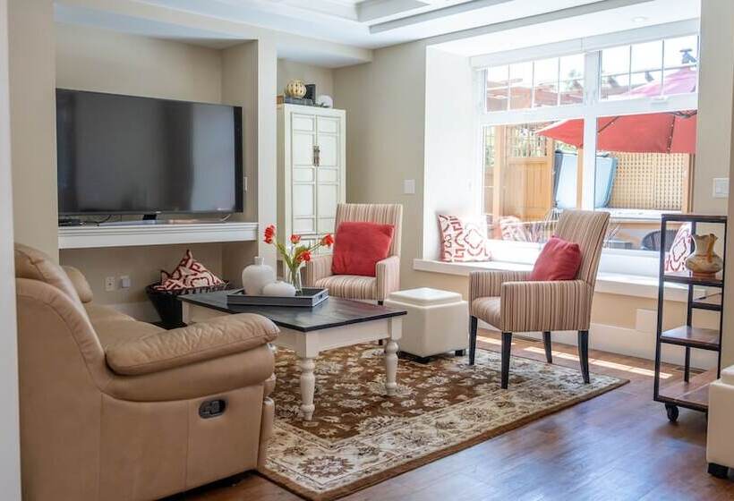 Kelowna Bed And Breakfast