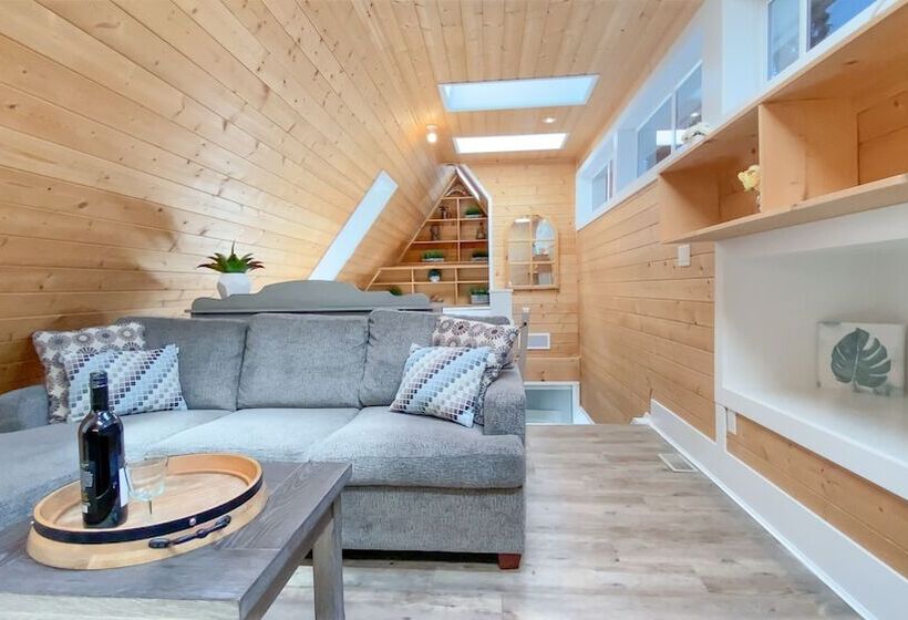 Kelowna Bed And Breakfast