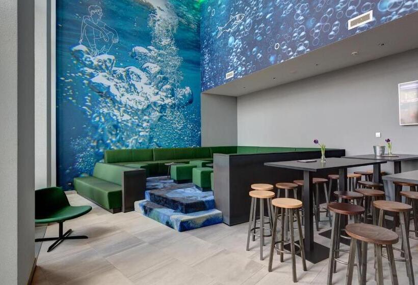 Meininger Hotel Amsterdam Amstel