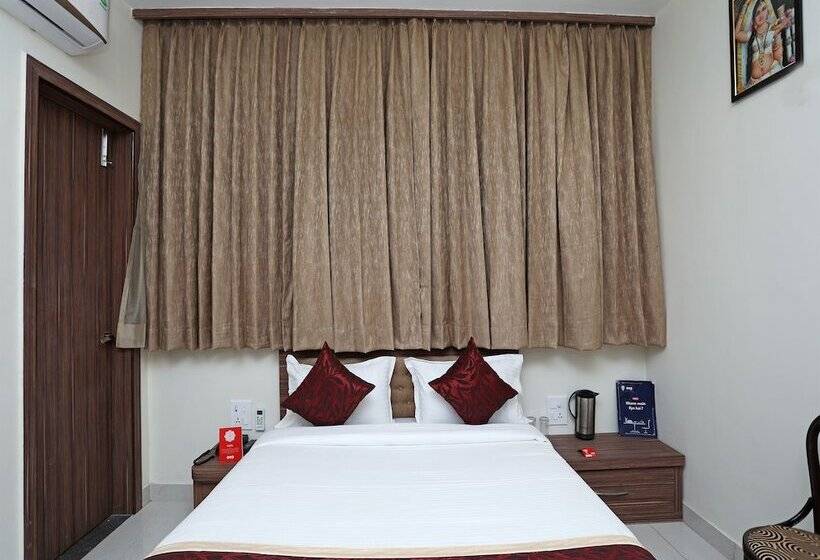 Oyo 10326 Hotel The Indra Inn