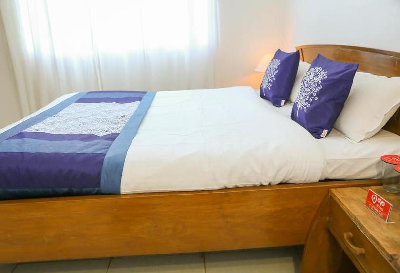 Oyo 10483 Hotel The Signature Crest