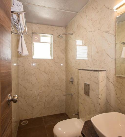 Oyo 10939 Hotel Sangam