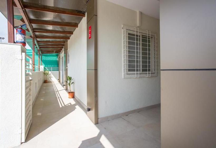 Oyo 10939 Hotel Sangam