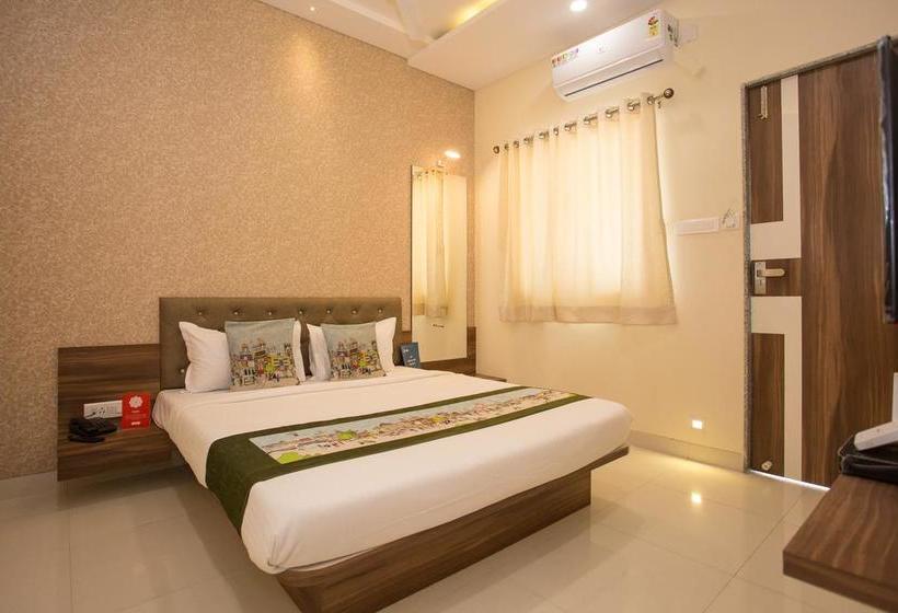 Oyo 10939 Hotel Sangam