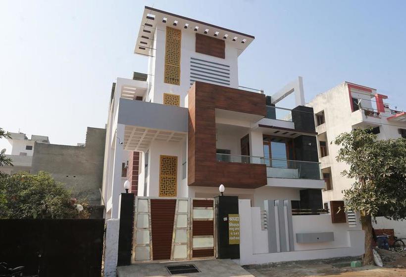 Oyo 11046 Hotel Surya Inn 2