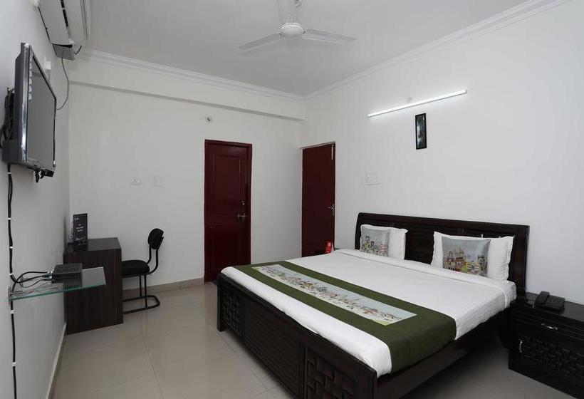 Oyo 9770 Hotel Urban Comfort