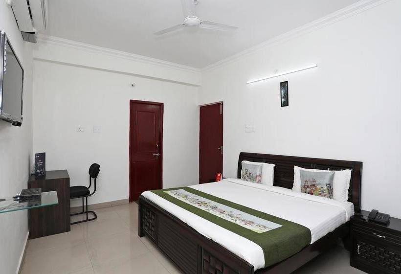 Oyo 9770 Hotel Urban Comfort