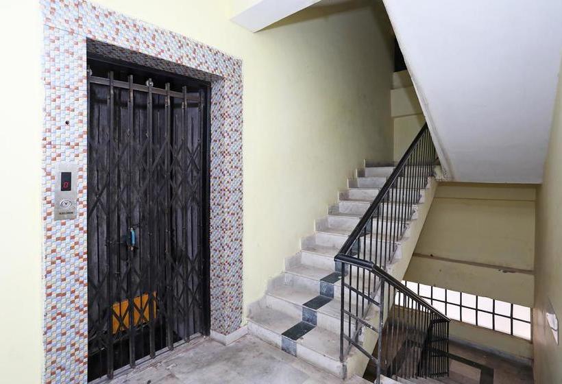 Oyo 9770 Hotel Urban Comfort