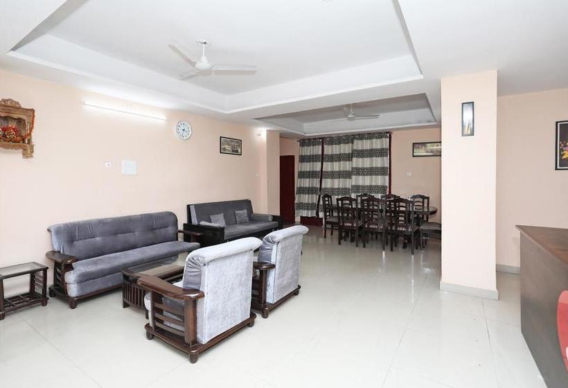 Oyo 9770 Hotel Urban Comfort