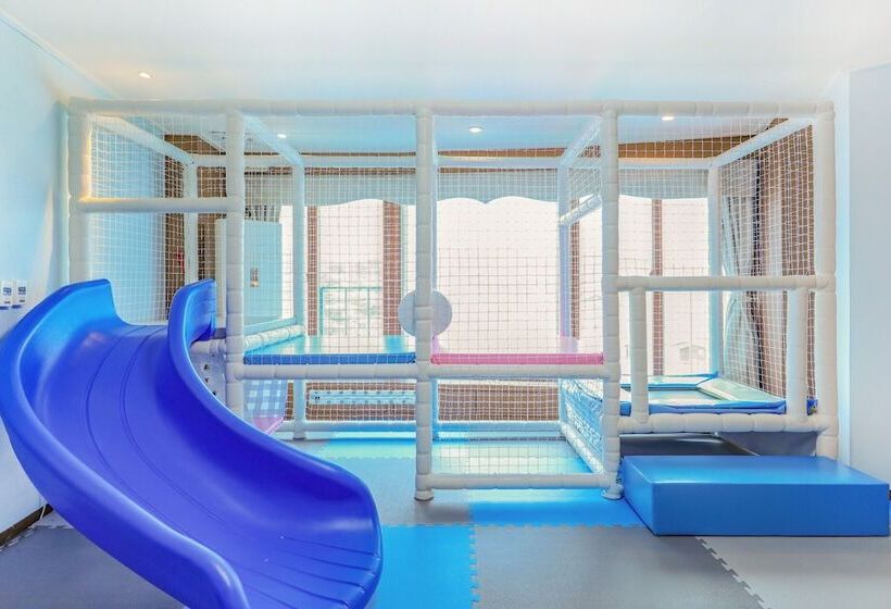 Курорт November Kids & Spa