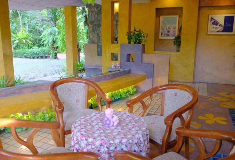 리조트 The Weenee Boutique