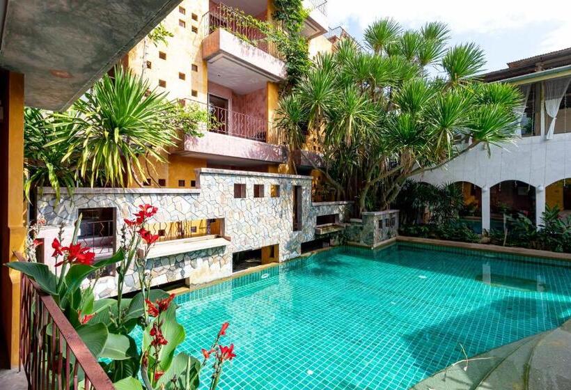 리조트 The Weenee Boutique