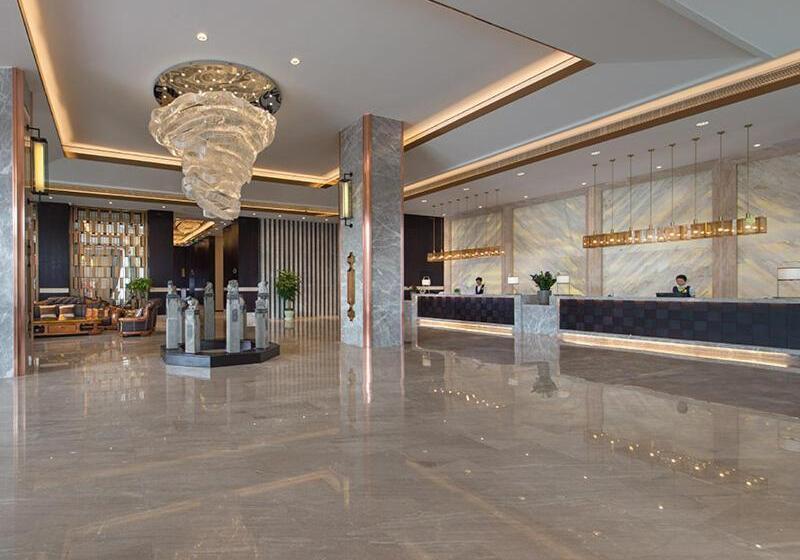 Vienna International Hotel Diecai Wanda High Speed ​​rail Station