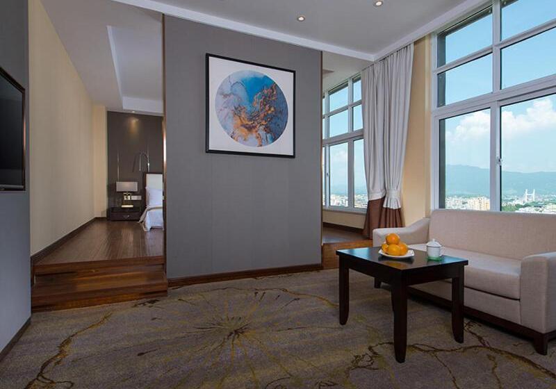 Vienna International Hotel Diecai Wanda High Speed ​​rail Station