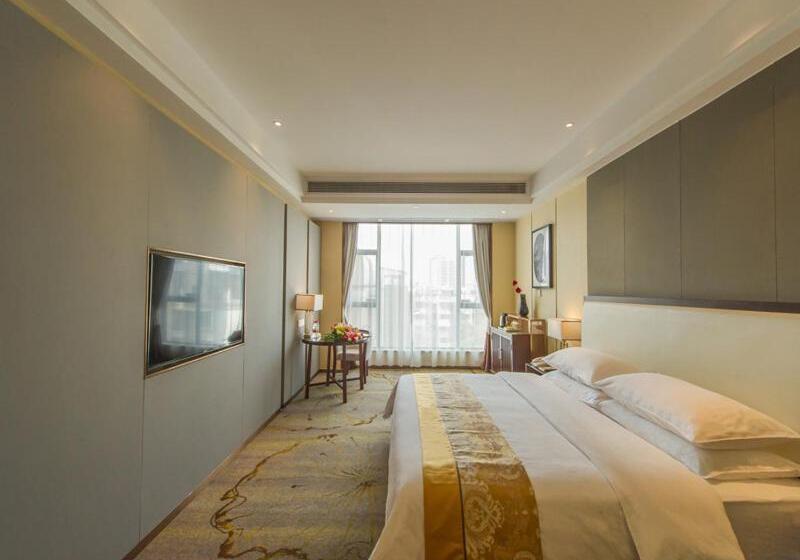 Vienna International Hotel Diecai Wanda High Speed ​​rail Station