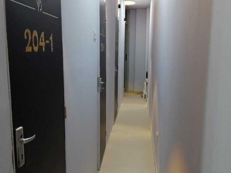 Albarsha 1 Hostel By Phm