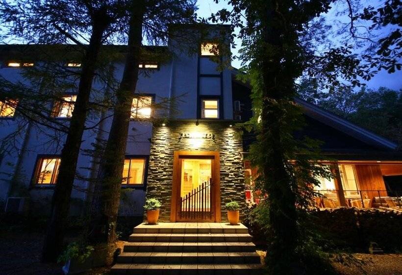 호스텔 Pension Tomato