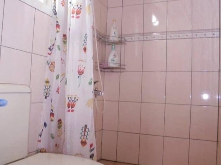 Antique Courtyard B&b