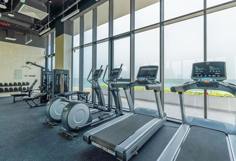 Beach Bay Hotel Mirfa