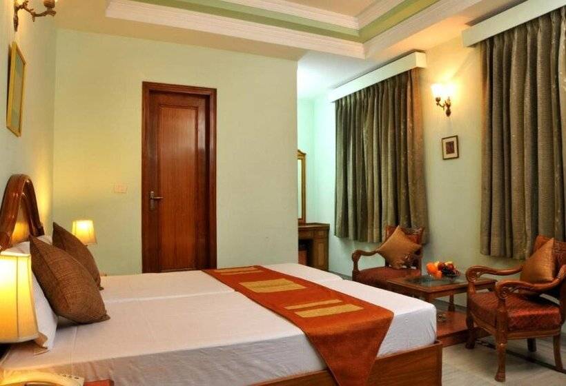 فندق Citi International