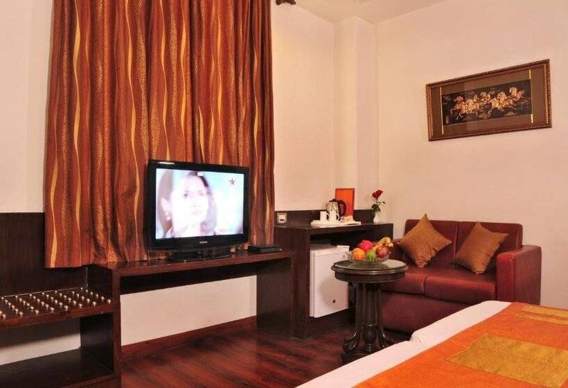 فندق Citi International