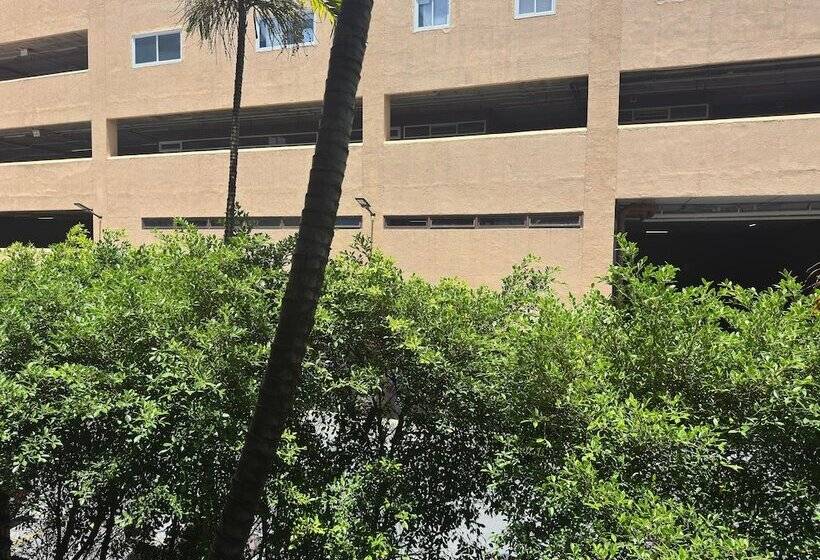 호텔 Kata Palace Phuket